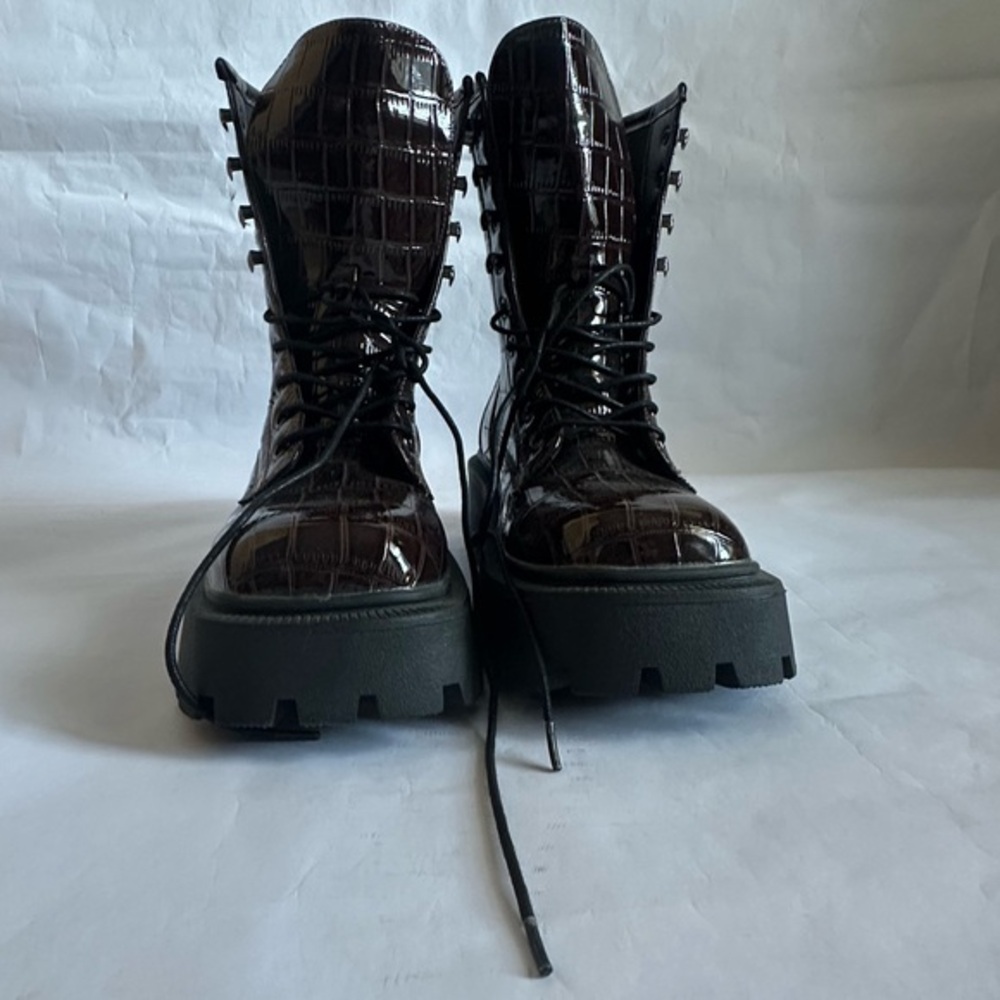 Truffle Collection Women's Black Croc-Embossed Combat Boots